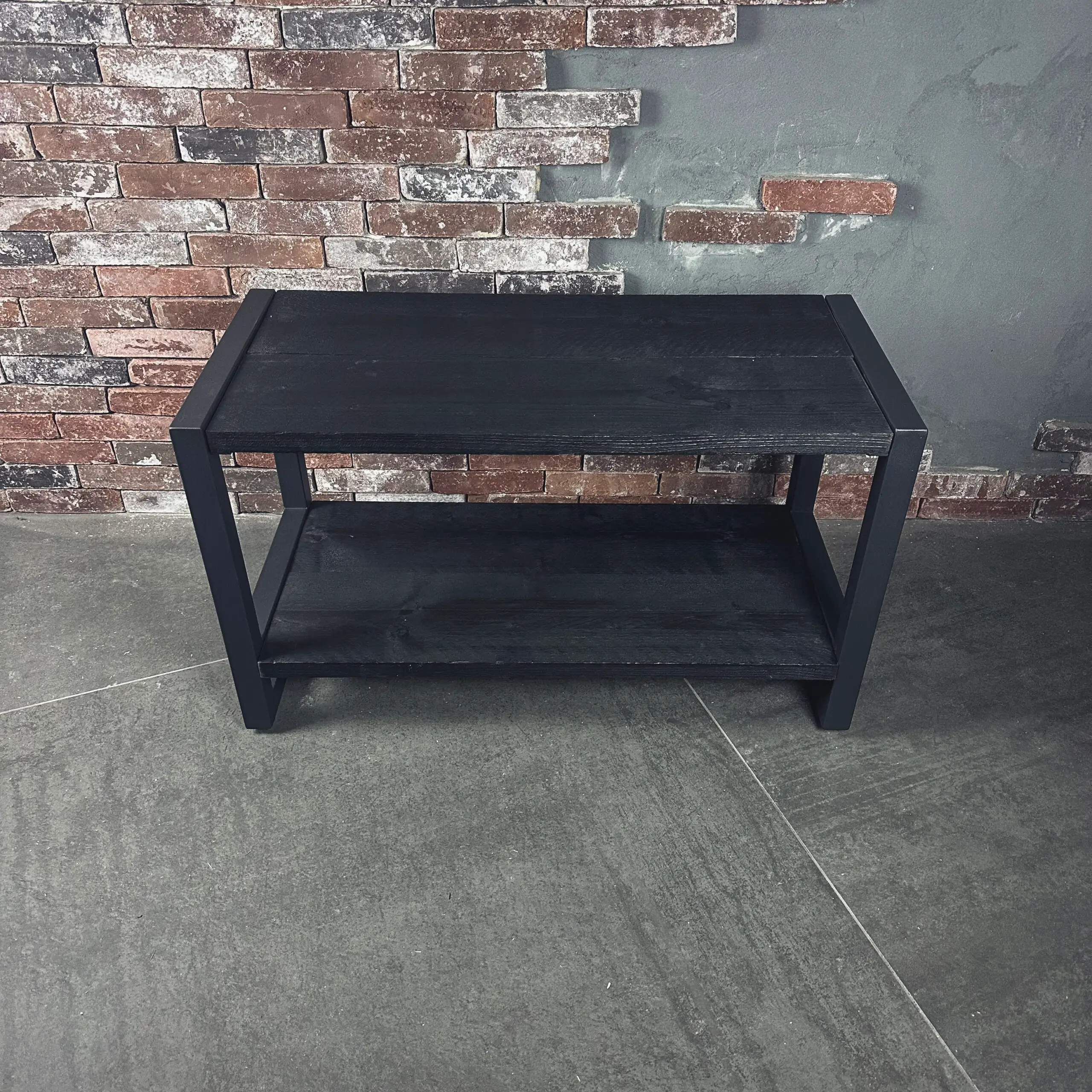 Schoenenrek Mat zwart hout met metaal